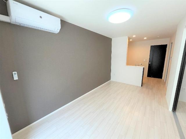 居室・リビング　色合いは異なる場合がございます。（イメージ）