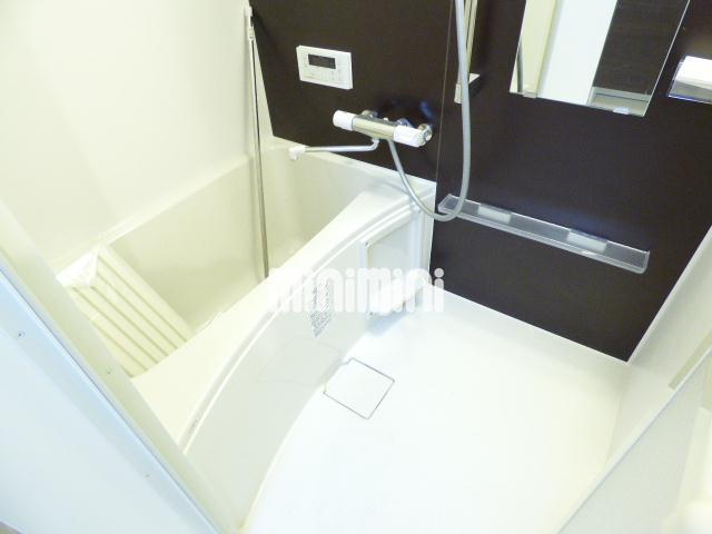 バス・シャワールーム　くつろぎのバスルームです