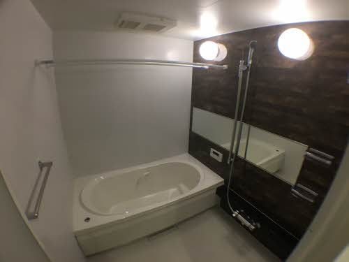 バス・シャワールーム　バス