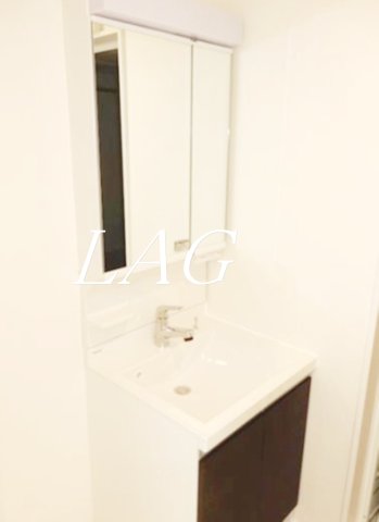 洗面設備　独立洗面台です。