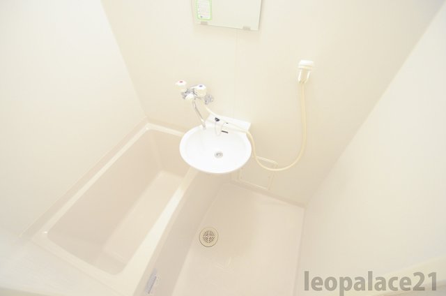 バス・シャワールーム　バス・トイレ別