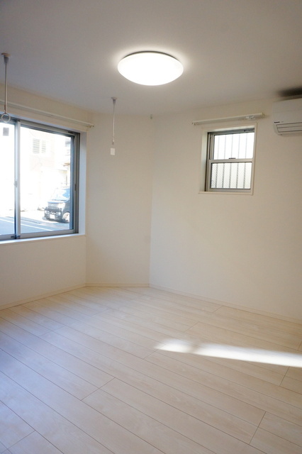 その他部屋・スペース　洋室　角部屋・２面採光　＊前回募集時の写真です