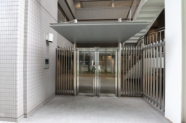 エントランス　エントランス