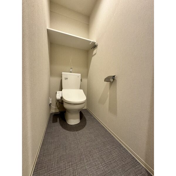 トイレ　※別室の参考写真です。色などは要確認