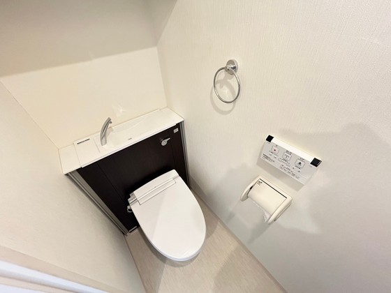 トイレ　※別部屋の写真です