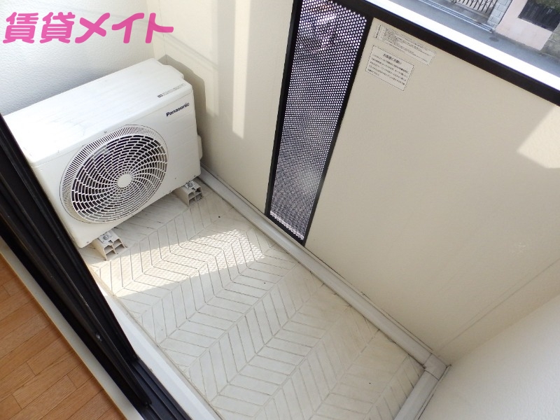 バルコニー　同型反転参考写真です。