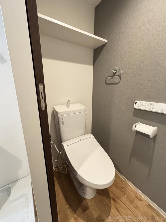 トイレ　（写真は同タイプ）