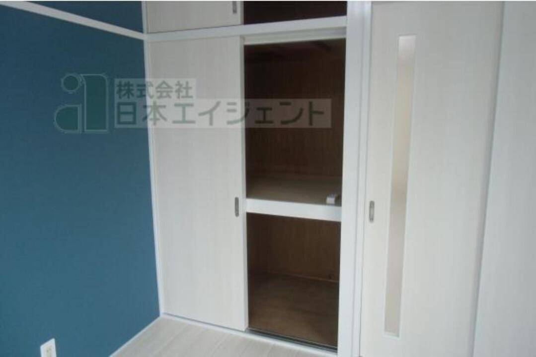 収納　クローゼット