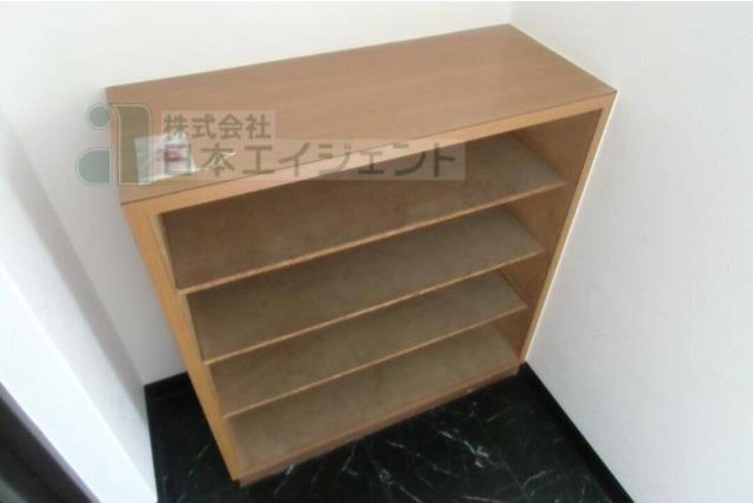 玄関　下駄箱