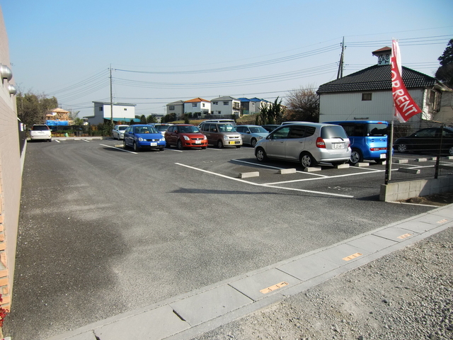 駐車場　駐車場
