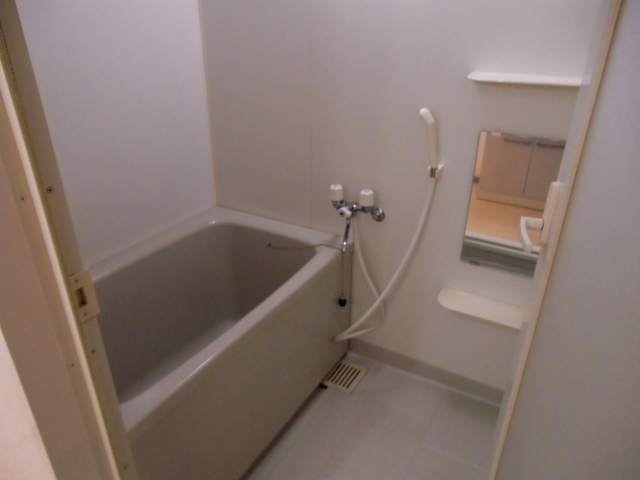 バス・シャワールーム　浴室