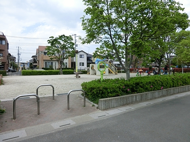 公園　長蔵１丁目公園（公園）まで340m