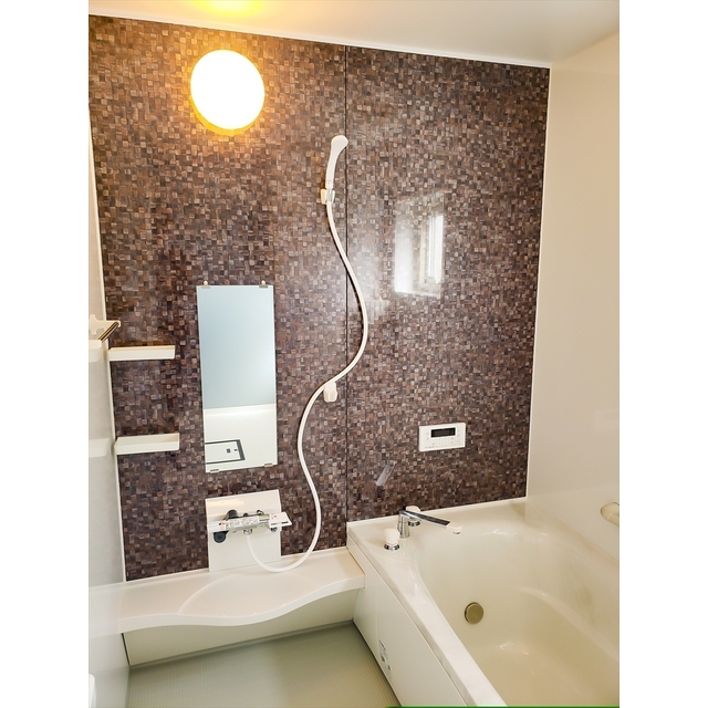 バス・シャワールーム　追い焚き機能付きの浴室（1坪サイズ）