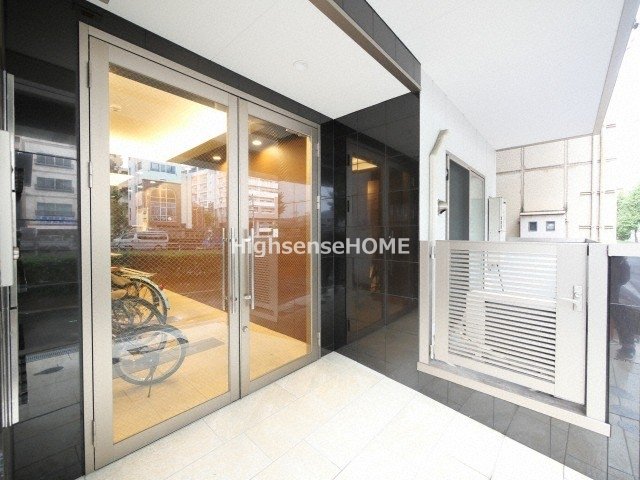 エントランス　清潔なエントランスです