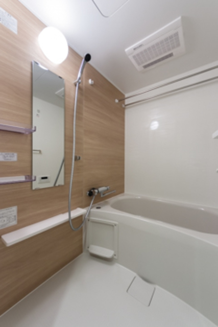 バス・シャワールーム　※写真は同タイプ住戸です。