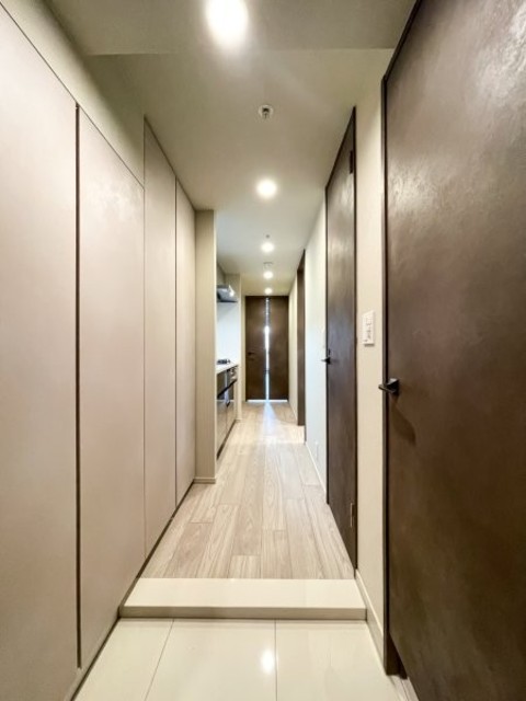 玄関　※写真は同タイプ住戸です。