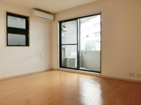 居室・リビング　同タイプのお写真です