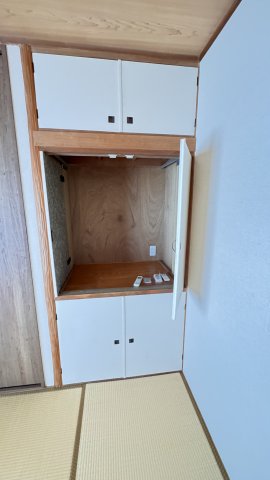 その他部屋・スペース　仏壇の置き場が改修されています