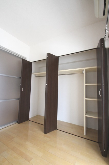 収納　同物件別号室のものです。