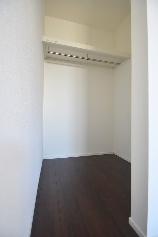 収納　Esperanza青崎　ウォークインクローゼット