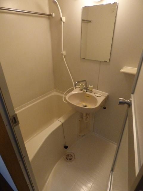 バス・シャワールーム　★お問い合わせはタウンハウジング祖師ヶ谷大蔵店まで★