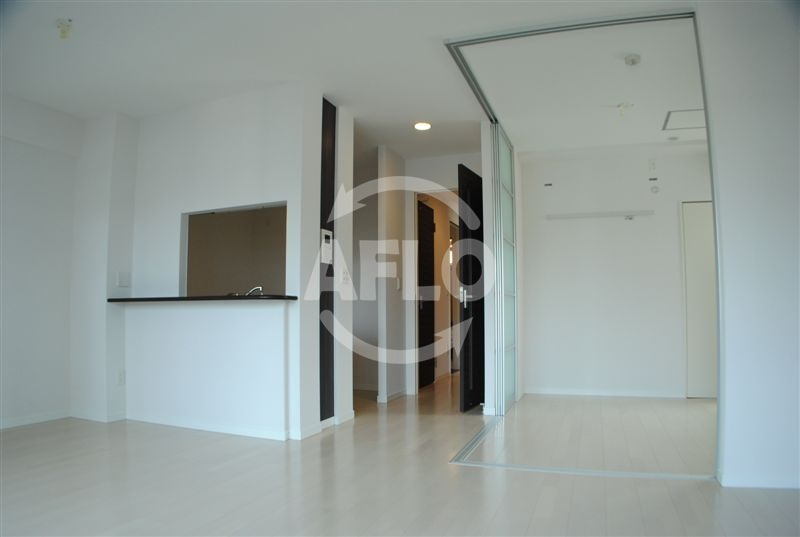 居室・リビング　グランルージュ谷町六町目　リビング