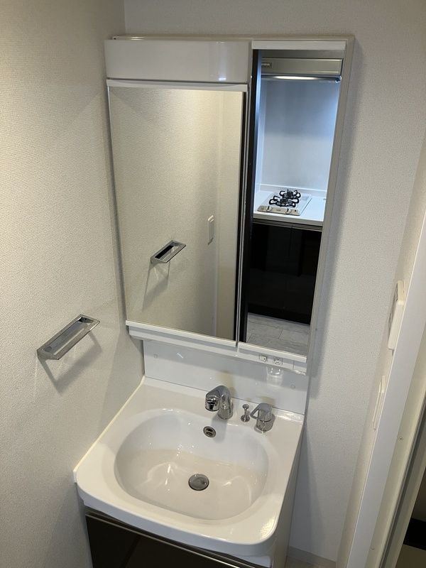 洗面設備　同物件別部屋写真