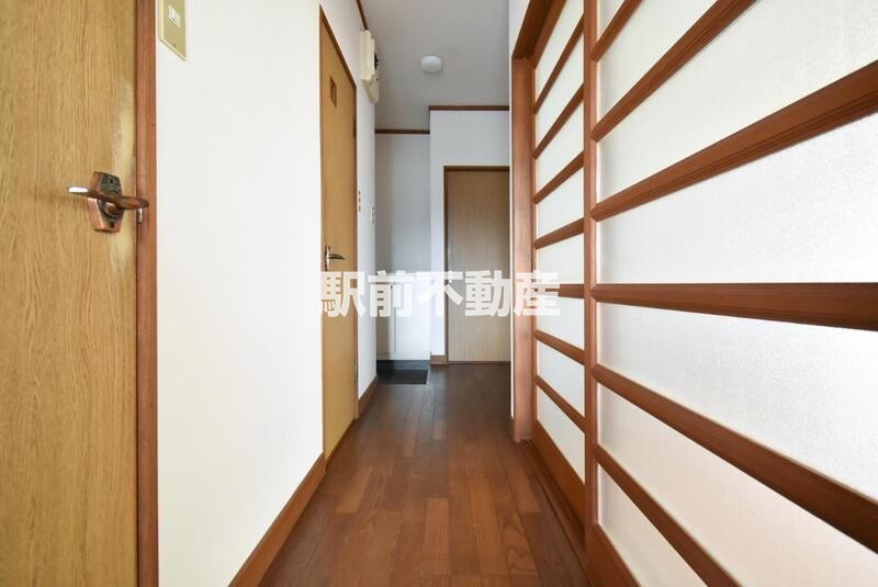 玄関　シューズボックスあります！