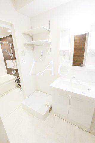 洗面設備　独立洗面台です。