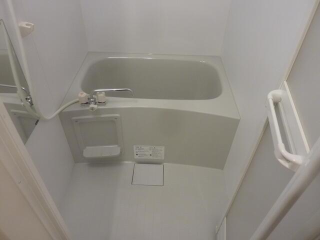 バス・シャワールーム　?