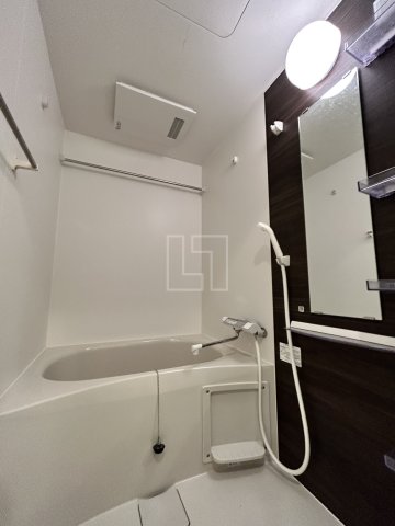 バス・シャワールーム　セレニテ天満橋アリア　バスルーム