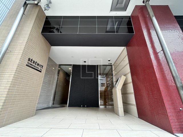 エントランス　セレニテ天満橋アリア　エントランス