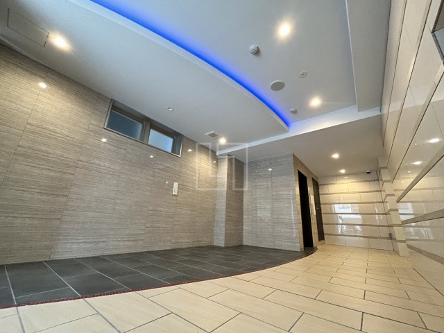 ロビー　セレニテ天満橋アリア　ロビー