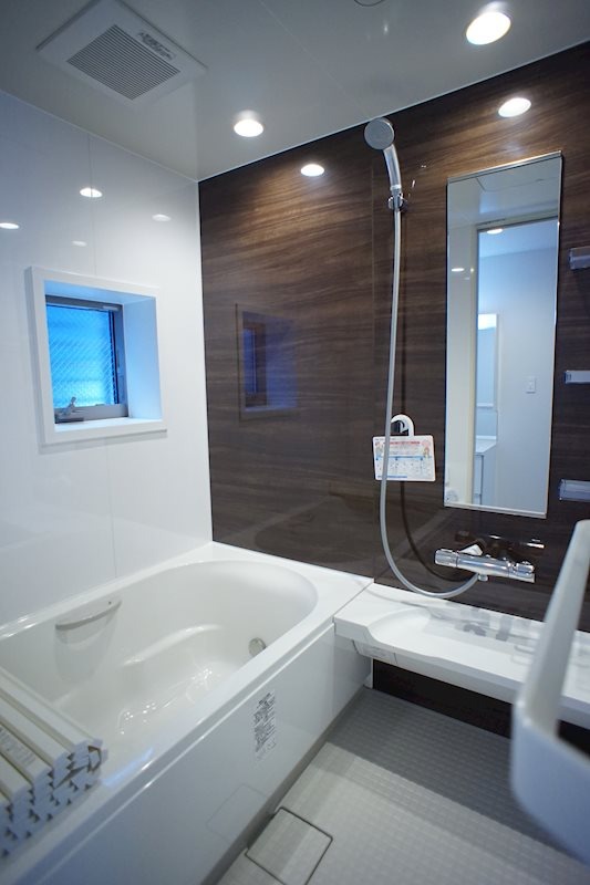 バス・シャワールーム