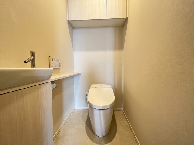 トイレ　別部屋参照