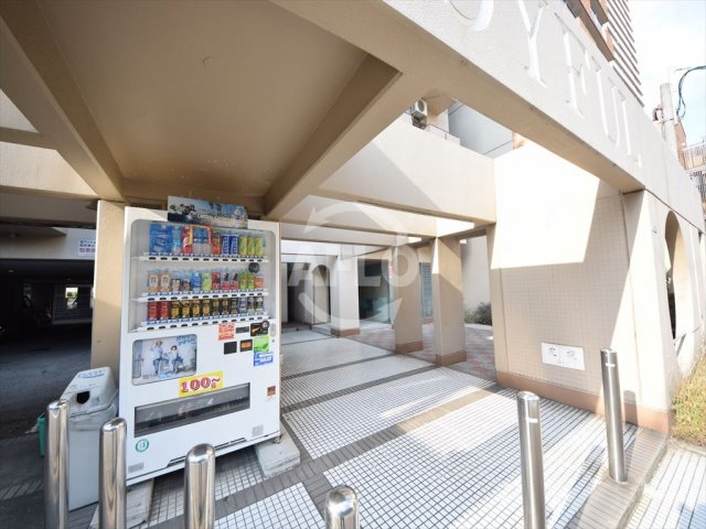 エントランス　シャンテジョイフル　エントランスアプローチ