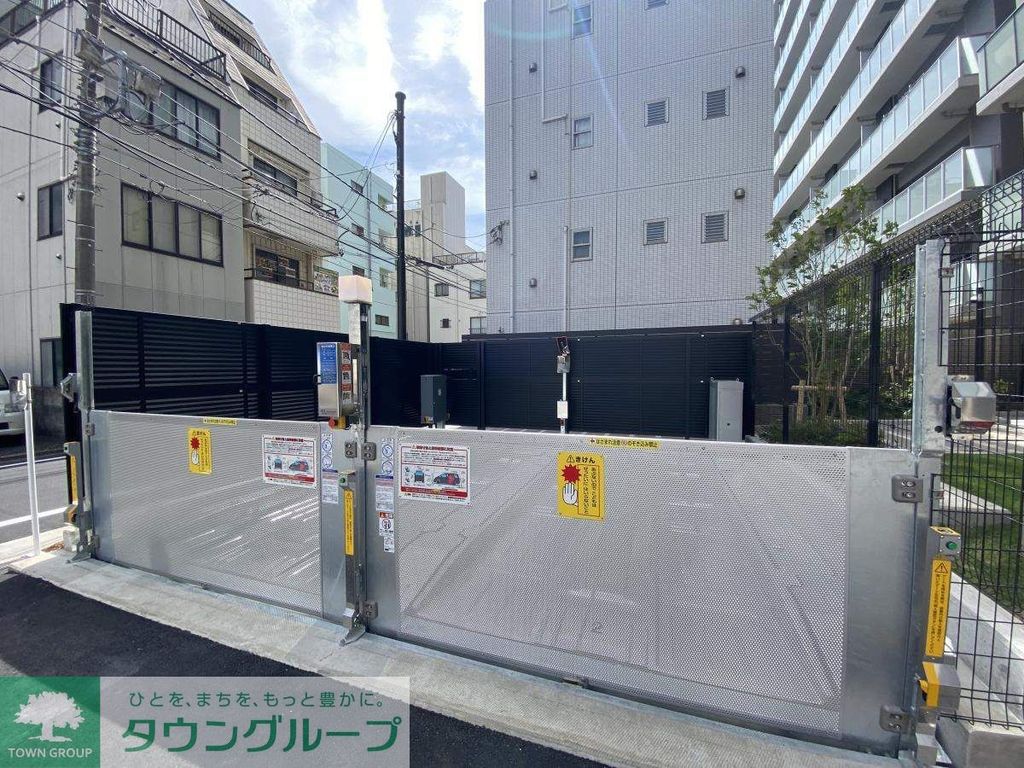 駐車場　駐車場