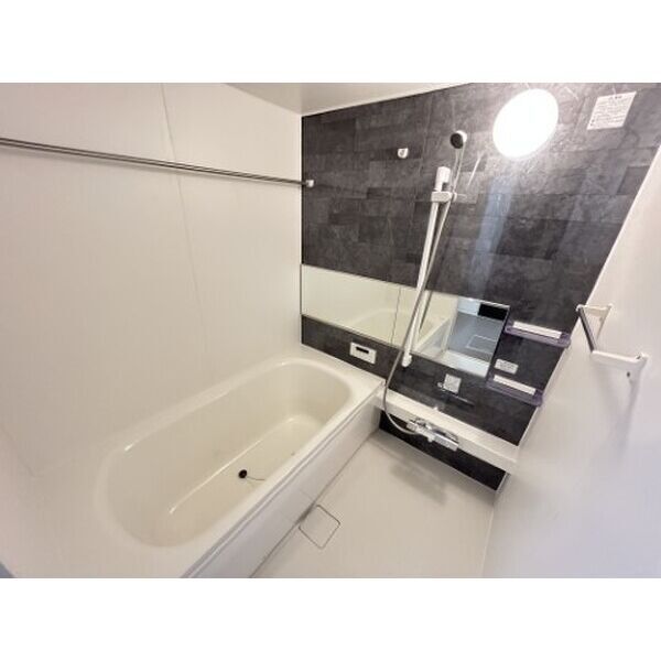 バス・シャワールーム　浴室乾燥機付きで家事効率UP！