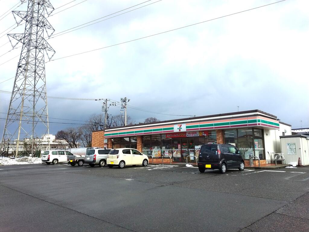 コンビニ　セブンイレブン新潟児池店（コンビニ）まで430m