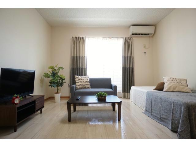 居室・リビング　家具家電付きルーム★