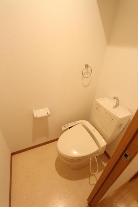 トイレ　同タイプ・参考写真