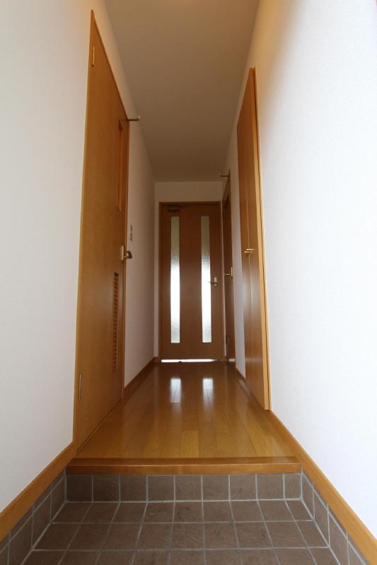 玄関　同タイプ・参考写真