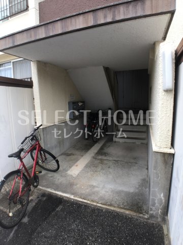 エントランス　毎日通るエントランスはこのようになっています