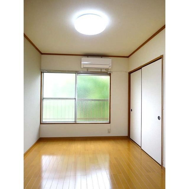 居室・リビング　陽当たりの良いお部屋です