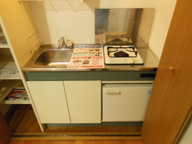 キッチン　同建物別号室の室内写真です。(103号室)