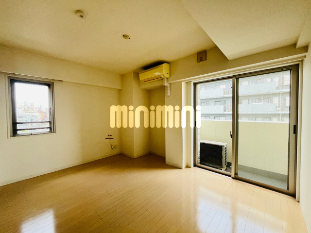 居室・リビング　※別部屋参考写真