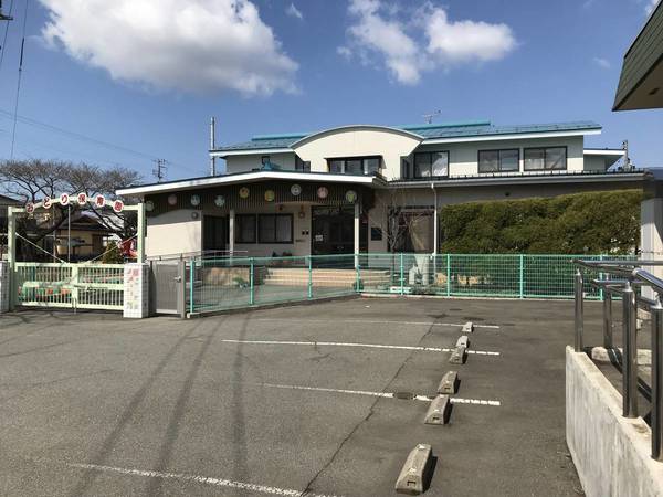 幼稚園・保育園　みどり保育園（幼稚園・保育園）まで1800m