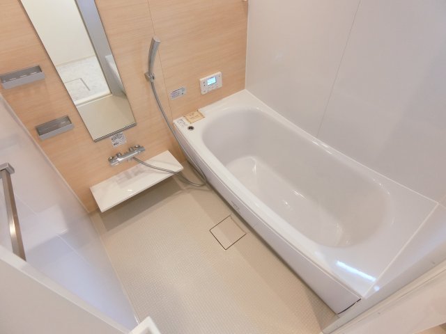 バス・シャワールーム　詳細は、RISUMO江坂本店→06-6155-7137まで♪