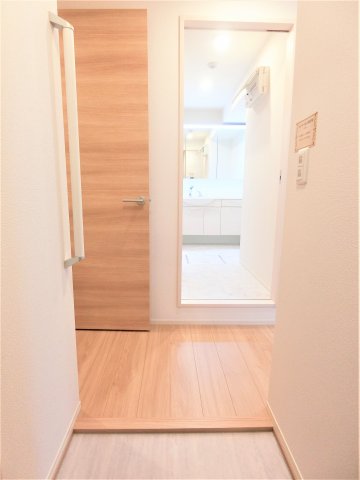 玄関　詳細は、RISUMO江坂本店→06-6155-7137まで♪