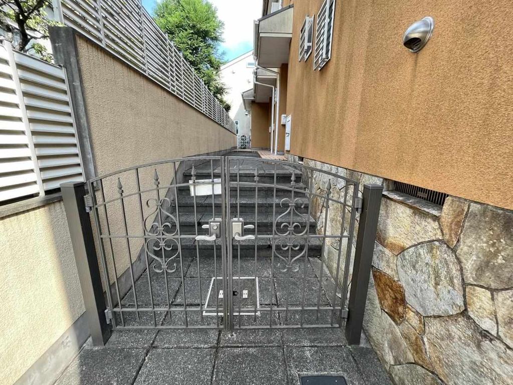 エントランス　エントランス